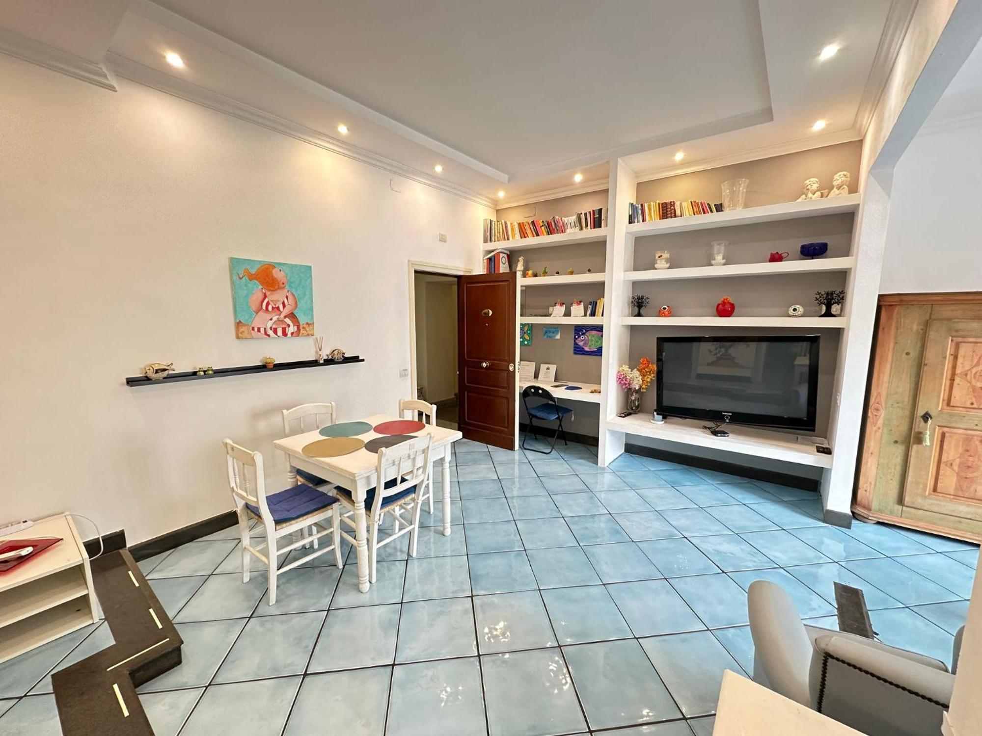 City Life Apartment Наполи Екстериор снимка