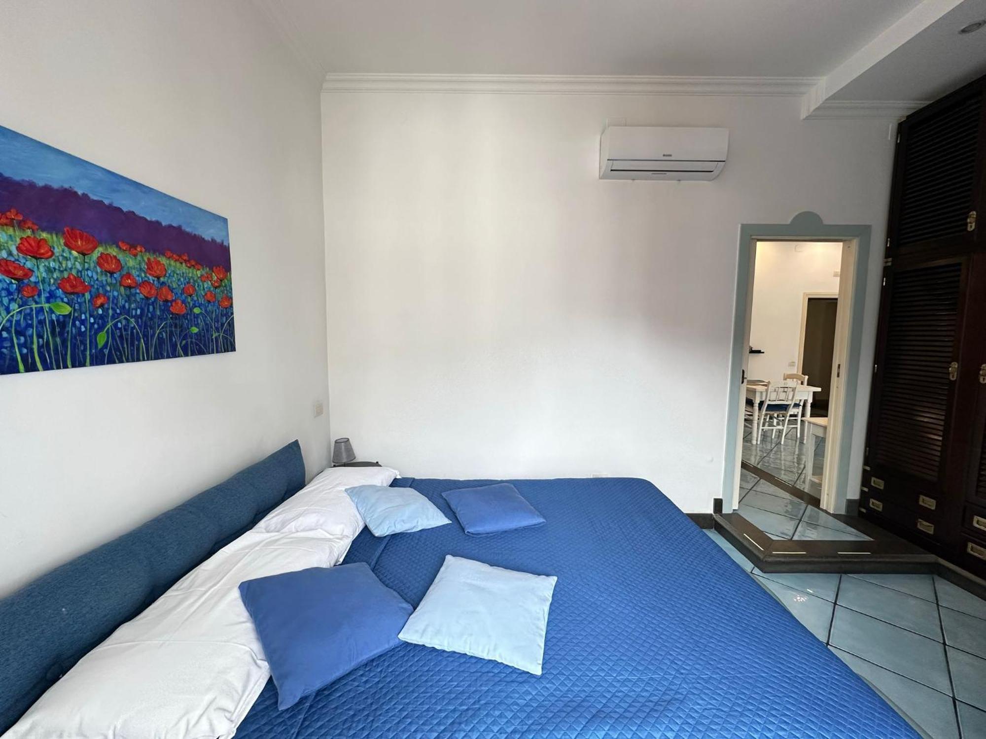 City Life Apartment Наполи Екстериор снимка