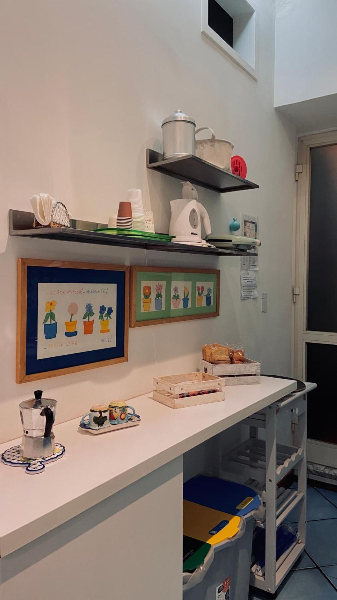 City Life Apartment Наполи Екстериор снимка