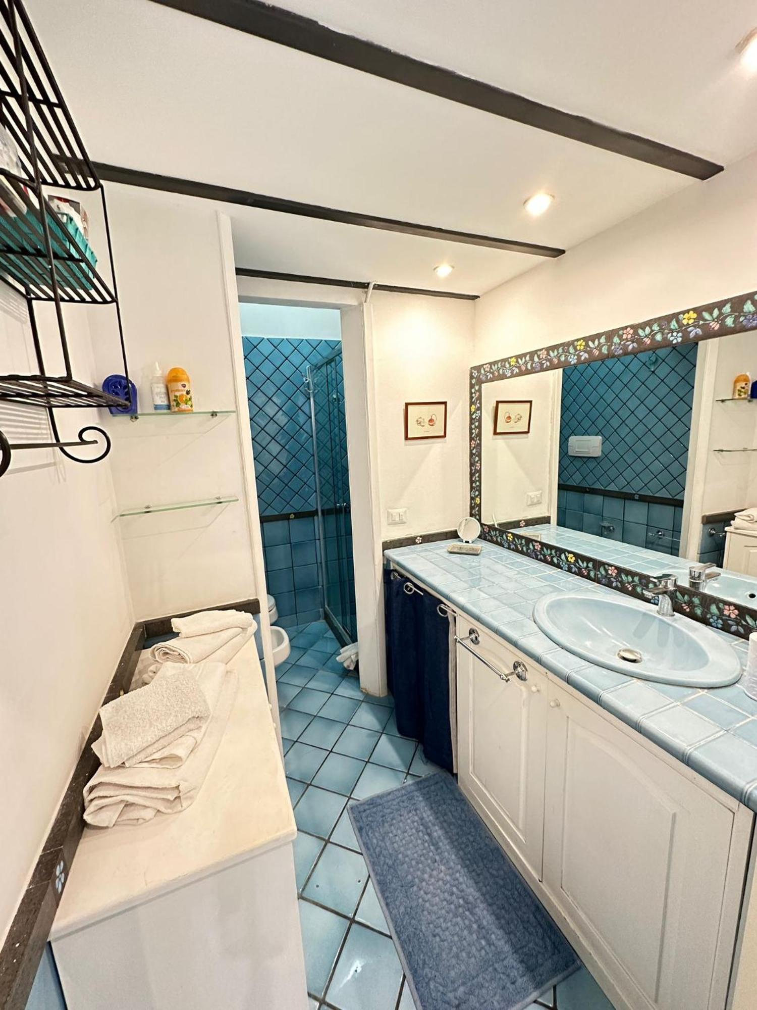 City Life Apartment Наполи Екстериор снимка